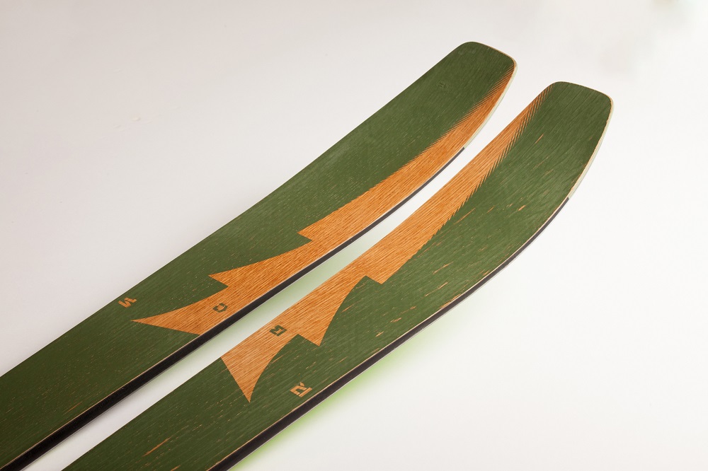 forest skis lotor studio detail 03