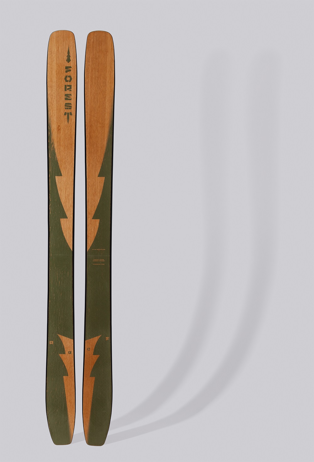forest skis lotorstudio 2500px
