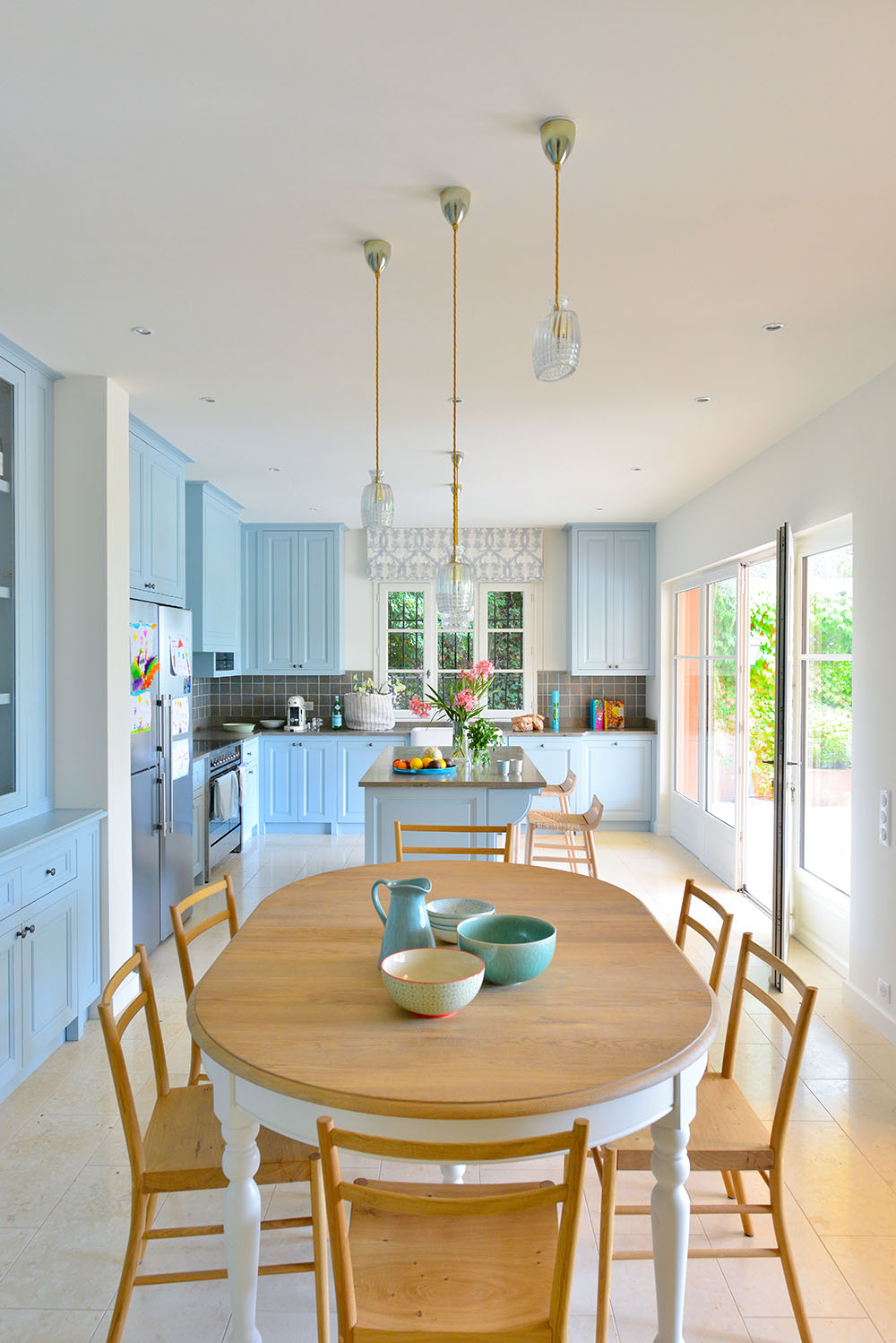 23 Kitchen and living room lighting detail