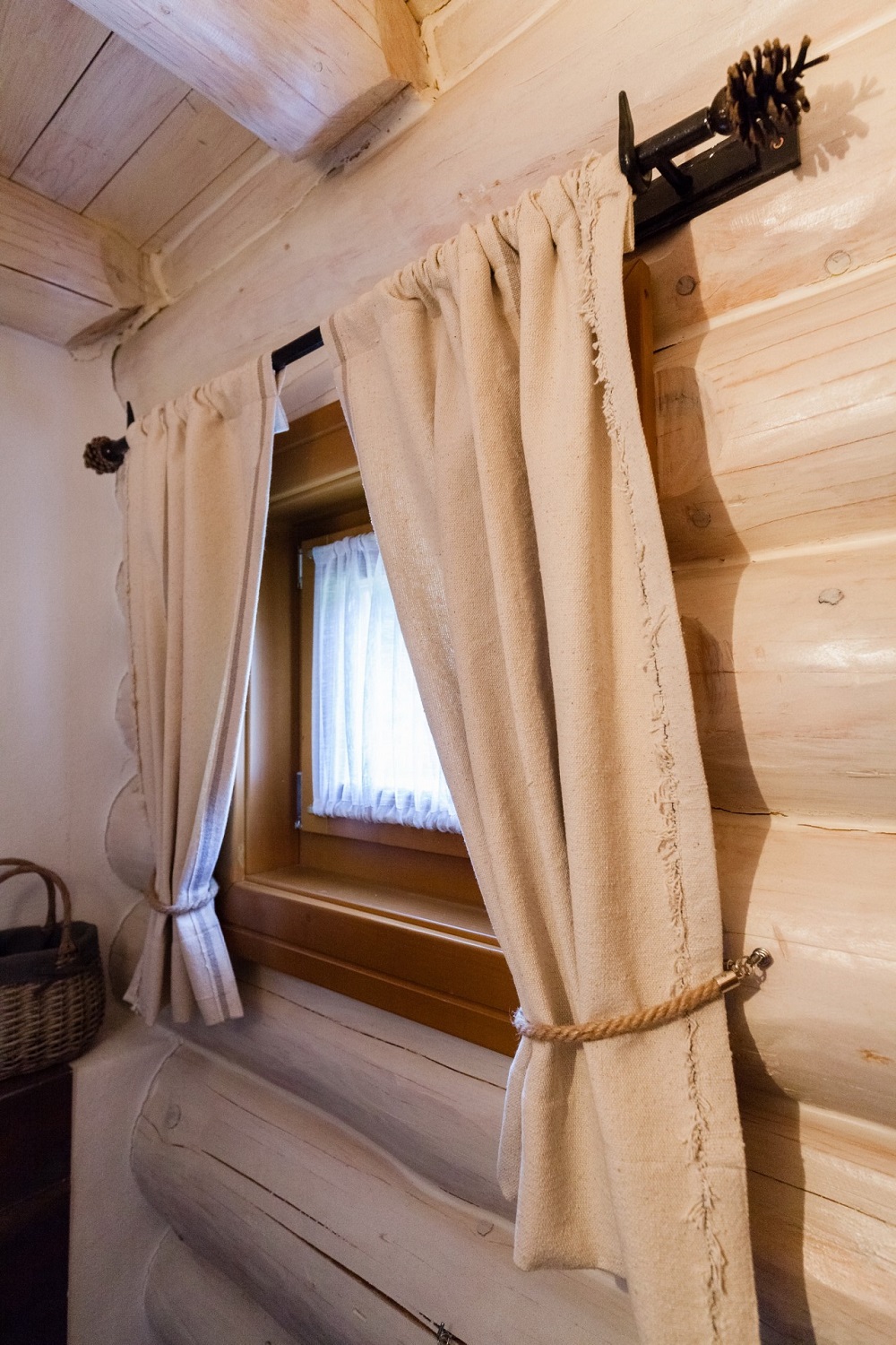log cabin interior design by odette 40
