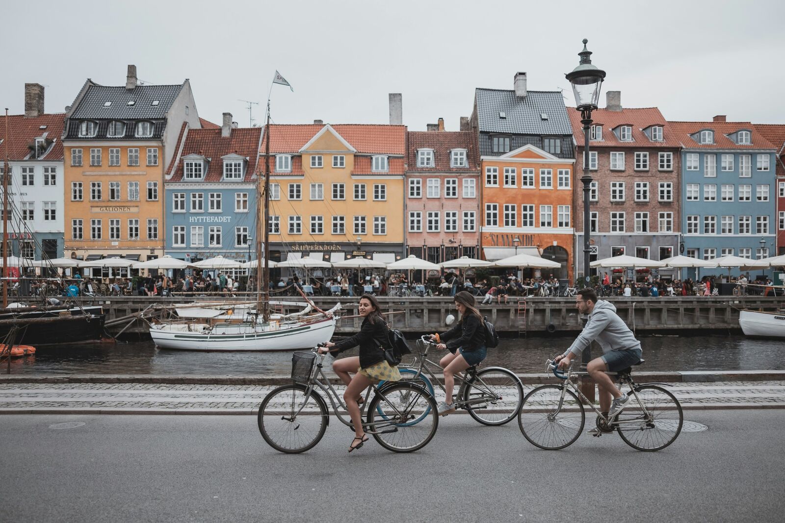 febiyan hwDGRQzAeM unsplash