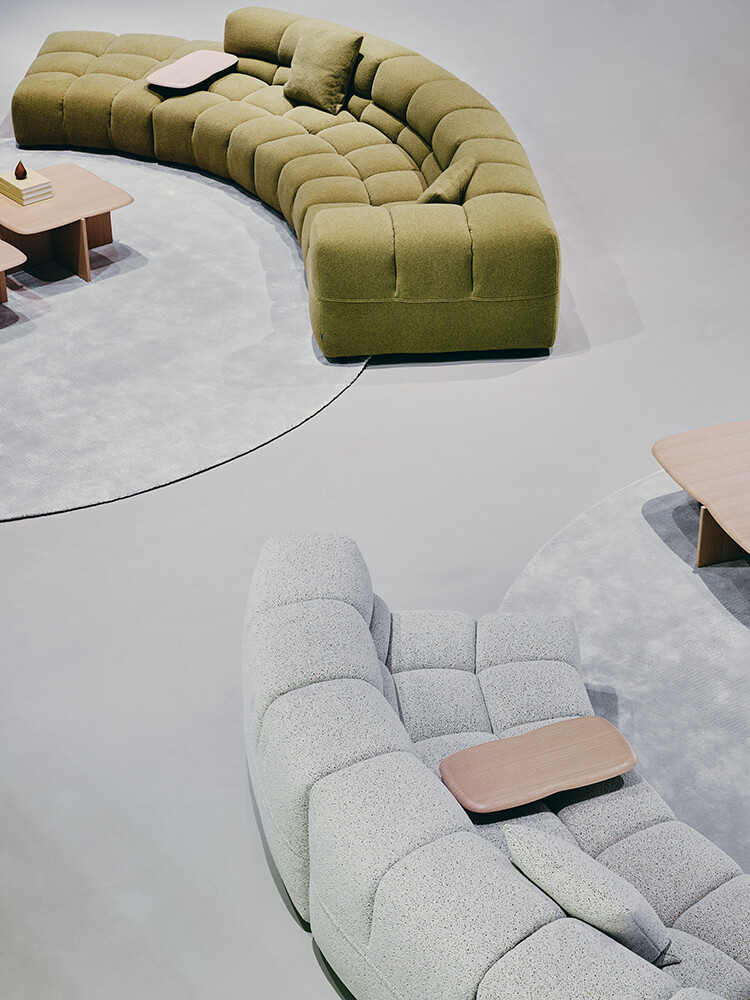 Tufty Time Sofa Patricia Urquiola