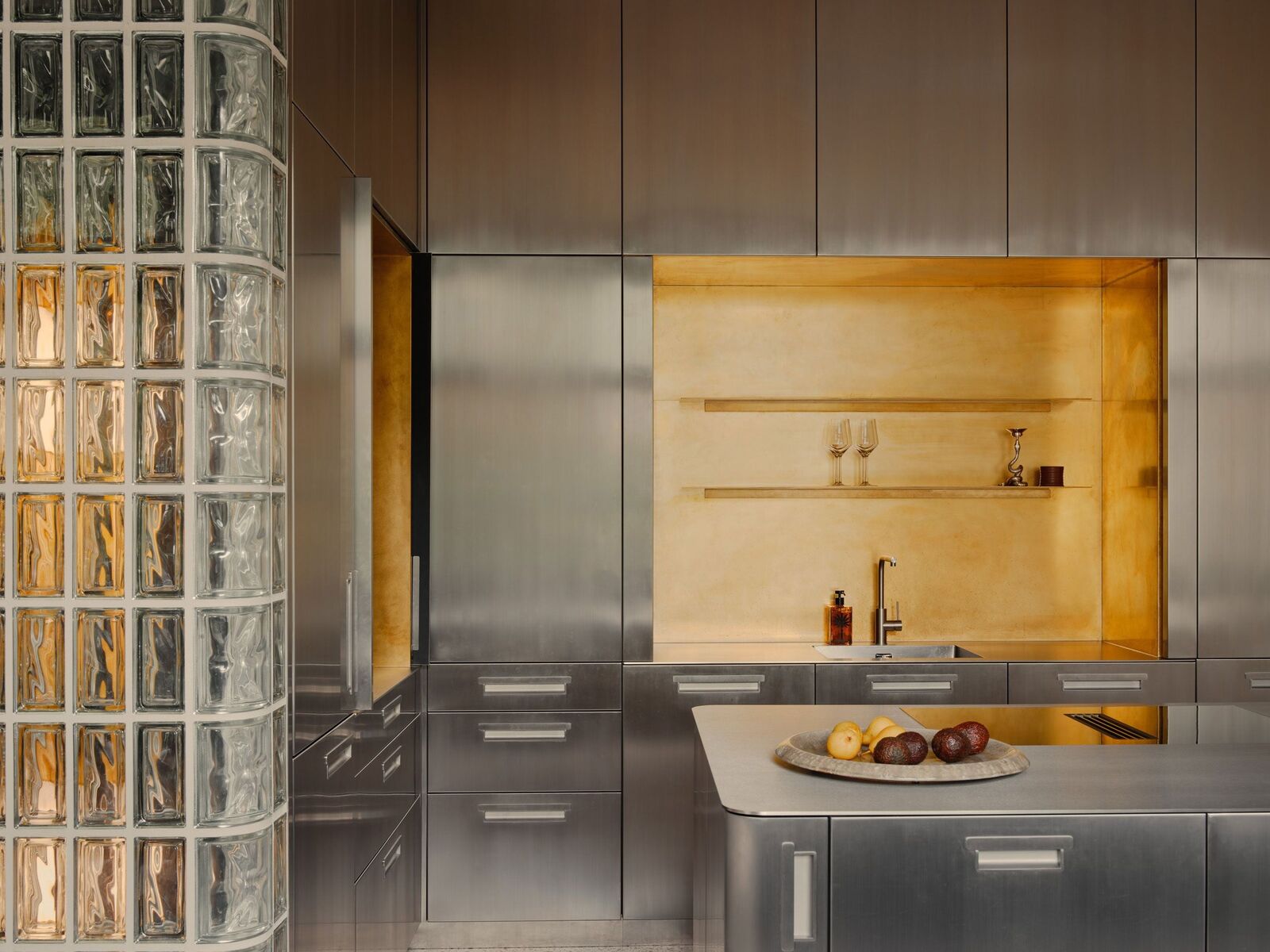 3 b32 berlin studio karhard photo robert rieger yatzer