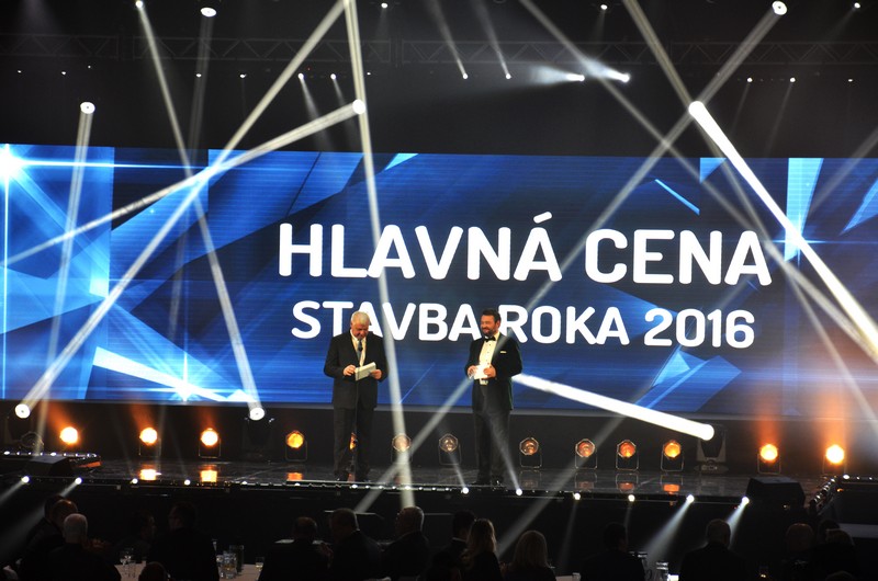 hlavna cena stavba roka2016