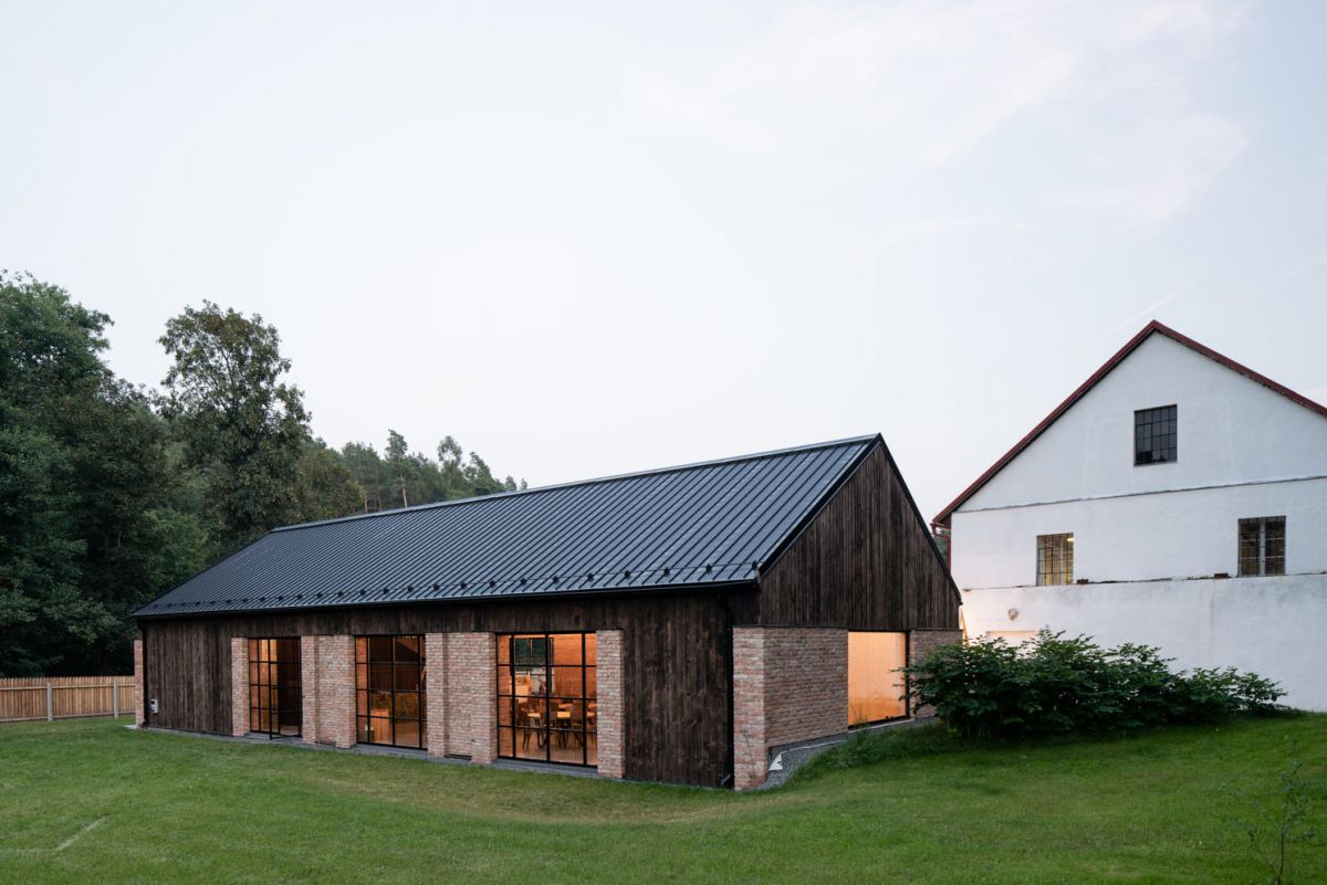 Nas Mlyn photo by alex shoots buildings