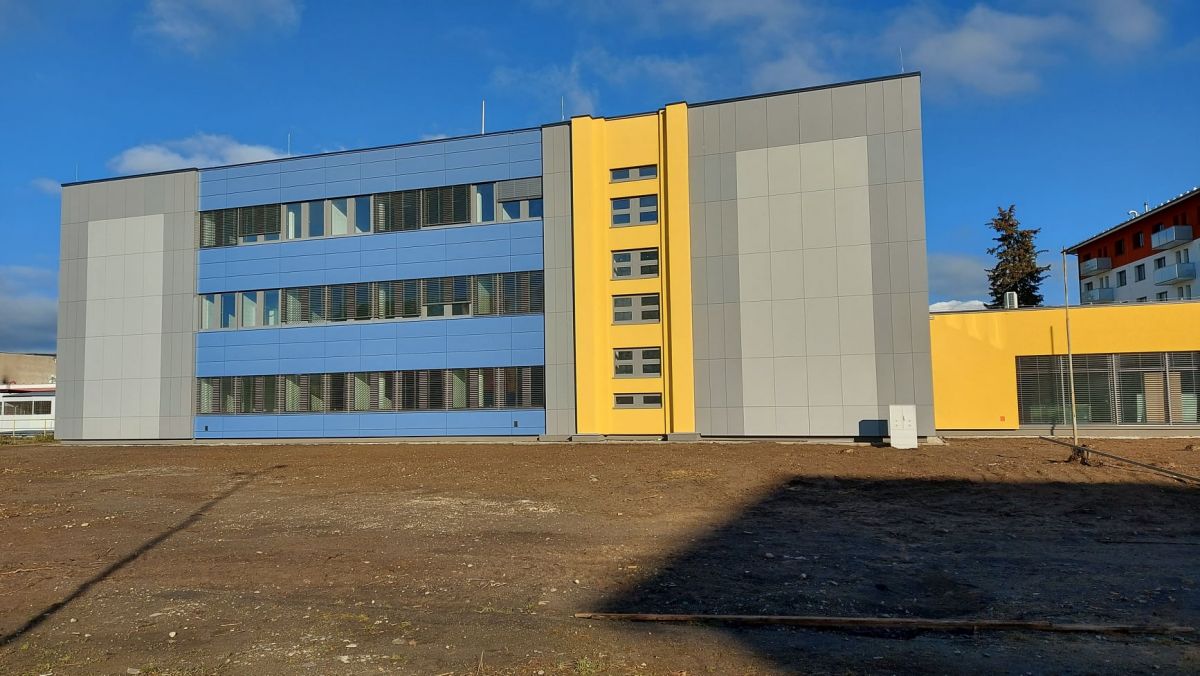 zdravotnicka skola liptovsky mikulas exterier zdravotnicka skola liptovsky mikulas exterier