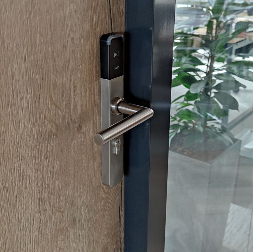 Miltdesign sklenene systemy Miltdesign sklenene systemy