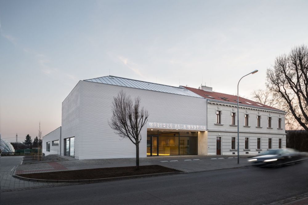CCA modrice exterier CCA modrice exterier
