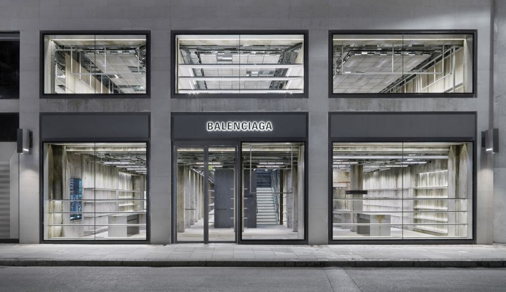 balenciaga zvonku