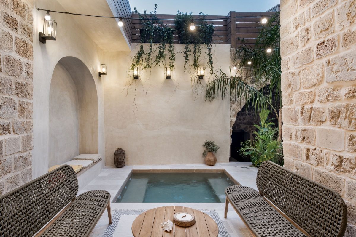 michal matalon home maker melisende oasis hotels