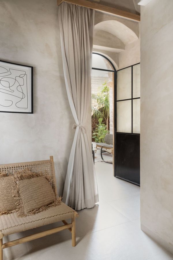 michal matalon home maker melisende oasis hotels