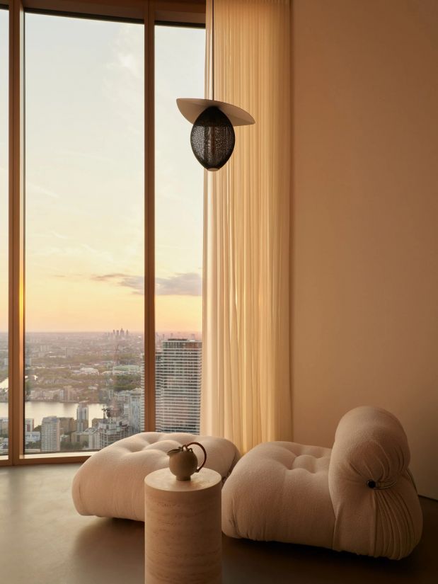 tom dixon herzog meuron mrakodrap londyn sedacka tom dixon herzog meuron mrakodrap londyn sedacka