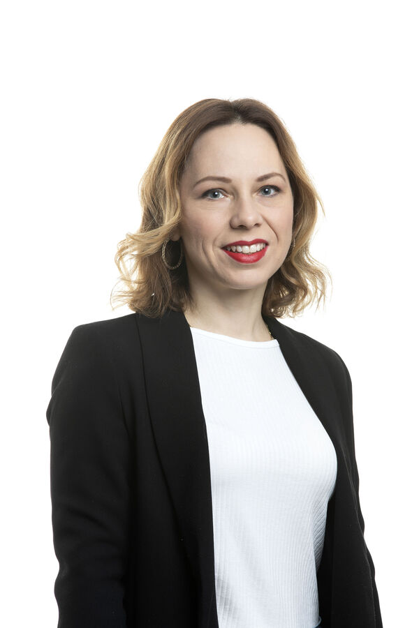 SVETLANA KAŠPRIŠIN ZIMANOVÁ