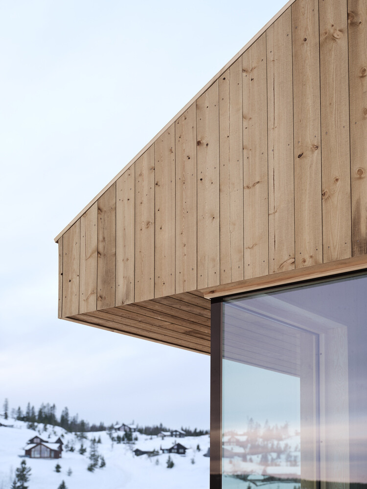 mylla winter cabin fjord arkitekter chata drevo okno mylla winter cabin fjord arkitekter chata drevo okno