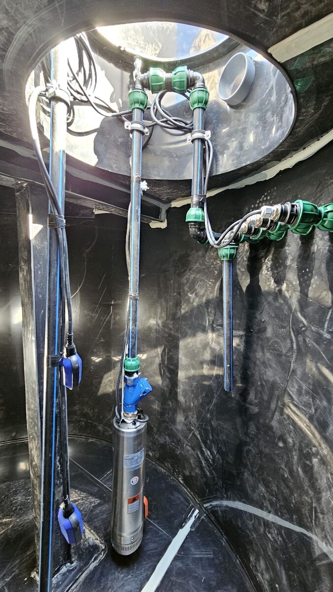 Instalace ponorného čerpadla do retenční nádrže