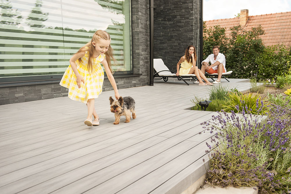 WOODPLASTIC TERASY FOREST PLUS INOX LIDE 3