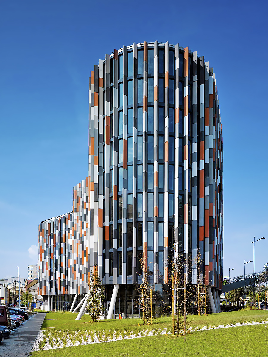 Karlin_Mipim_2012VIG_CZ_HQ_1