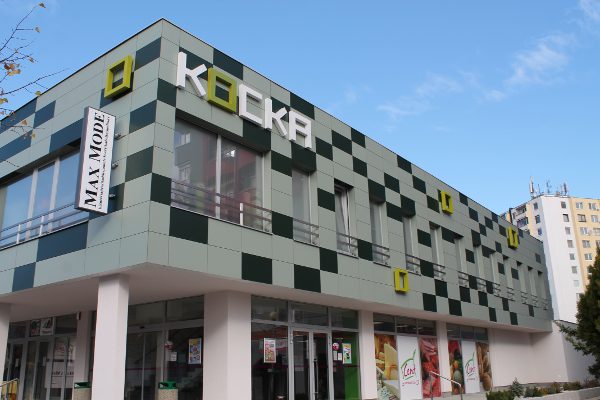 Obchodne centrum Kocka Senec