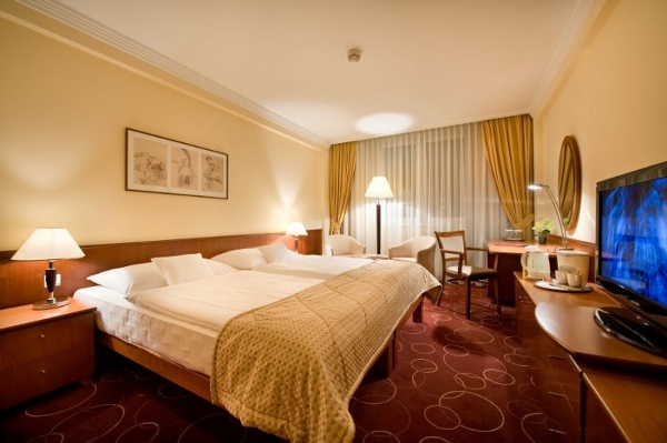 Apollo hotel 02