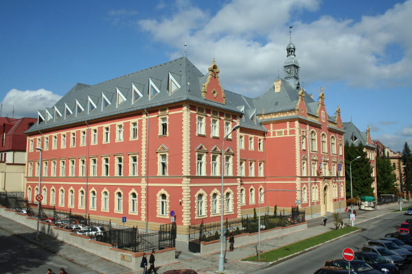 renovacia a obnova banska bystrica