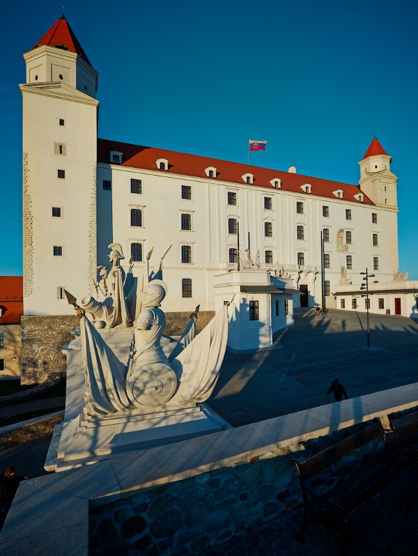 stavbaroka ostatne 06 hrad