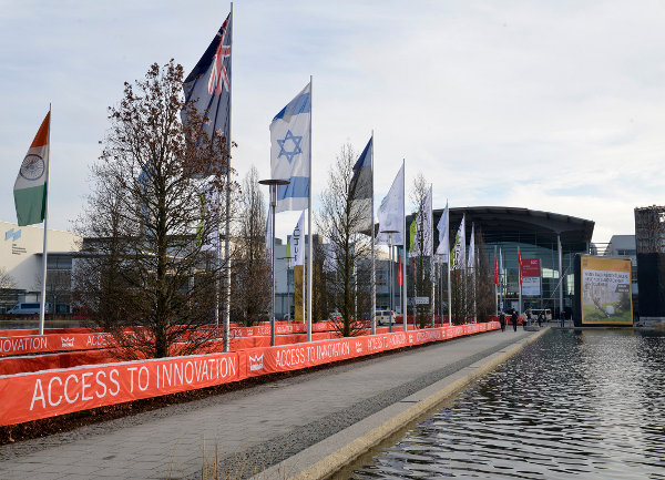 bau 2015 02