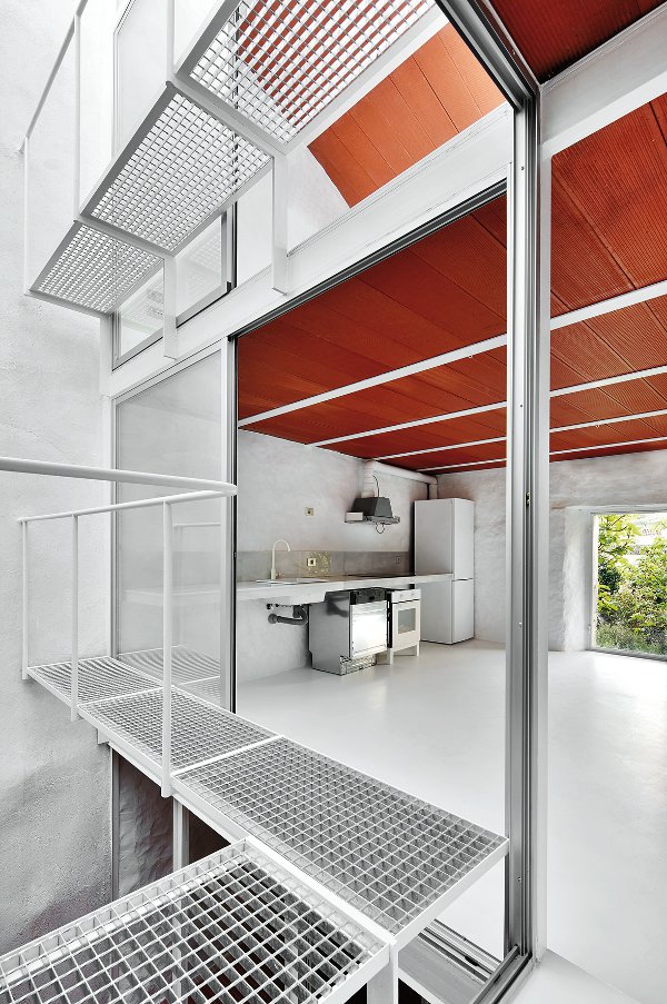 mies 04 José Hevia