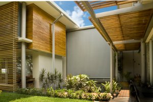 isotra 300x200