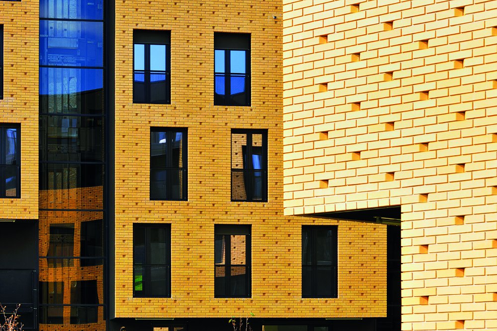 dekleva gregoric brick 03