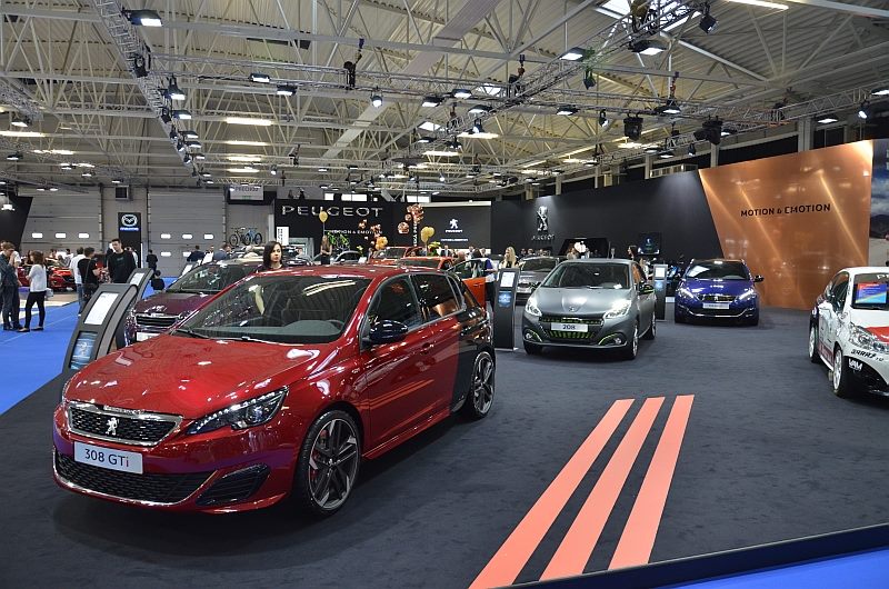 autosalon uvod 02