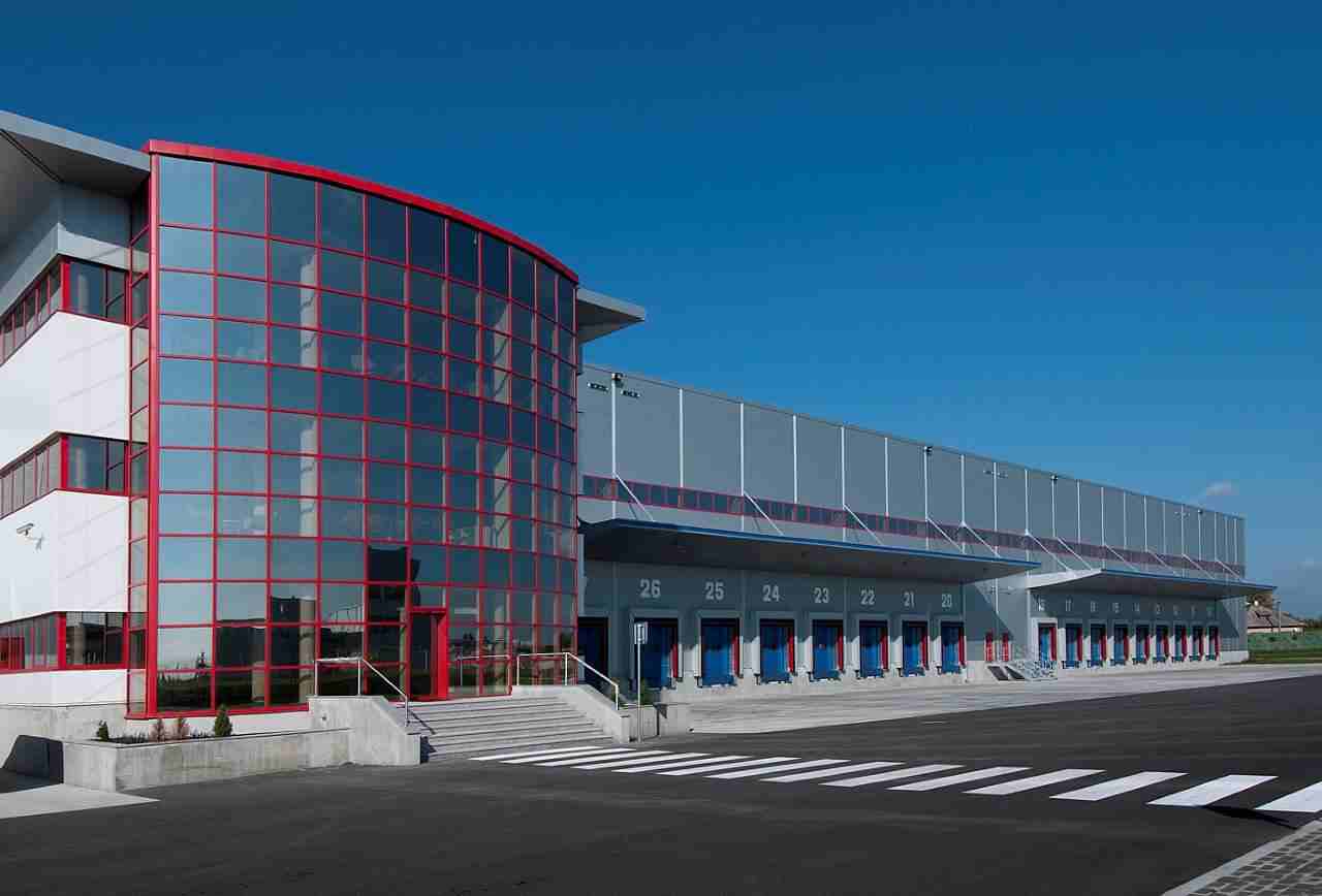 FMLogistic01 1817