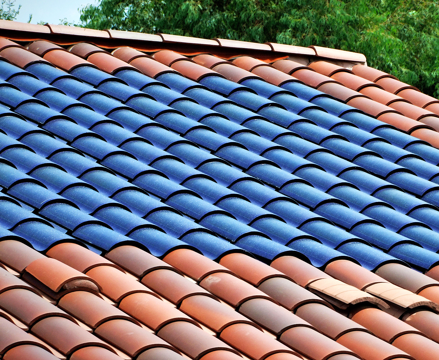 ustile.com-solar-shingles-zoom