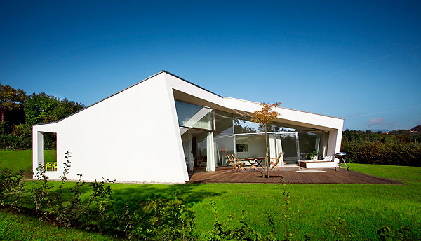 01_Jasmine_Schuller_Villa3s