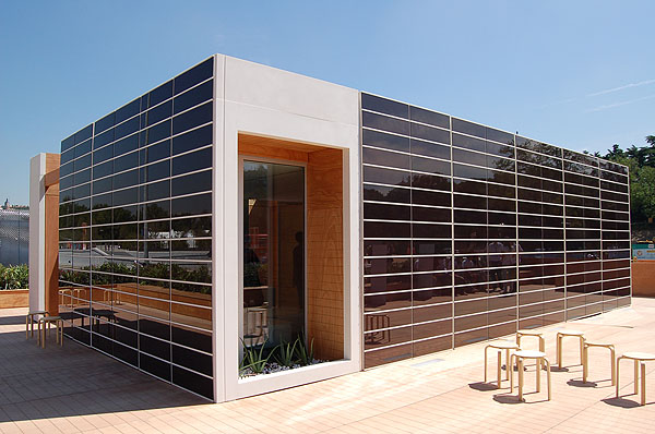 Onyxgreenbuildings_solar_house