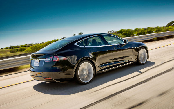 Tesla model s 02