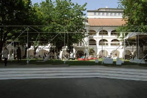 Letny_pavilon_SNG_BA