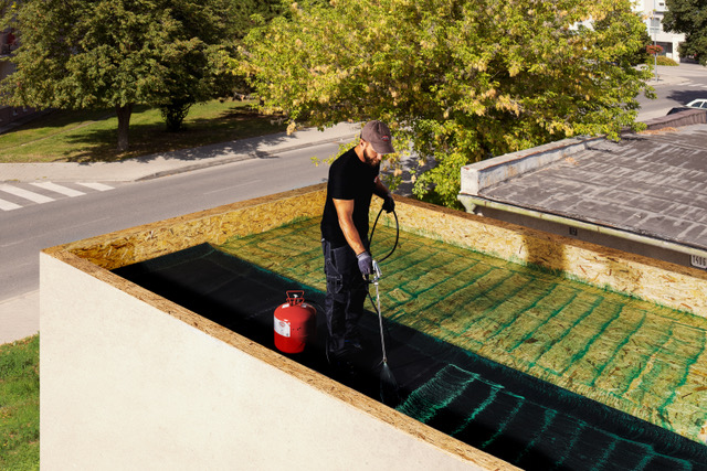 Fotopostup: Ako zaizolovať plochú strechu EPDM membránou Fotopostup: Ako zaizolovať plochú strechu EPDM membránou